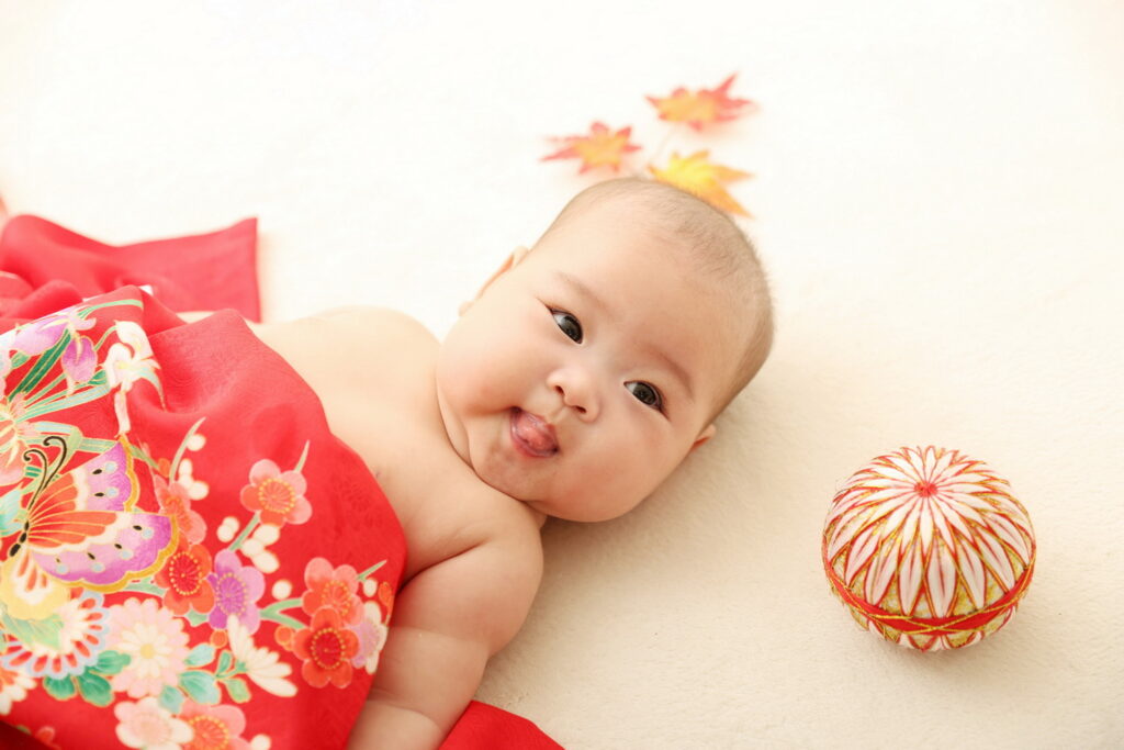 コラム:お宮参りを彩る『祝着』~フォトスタジオでレンタル