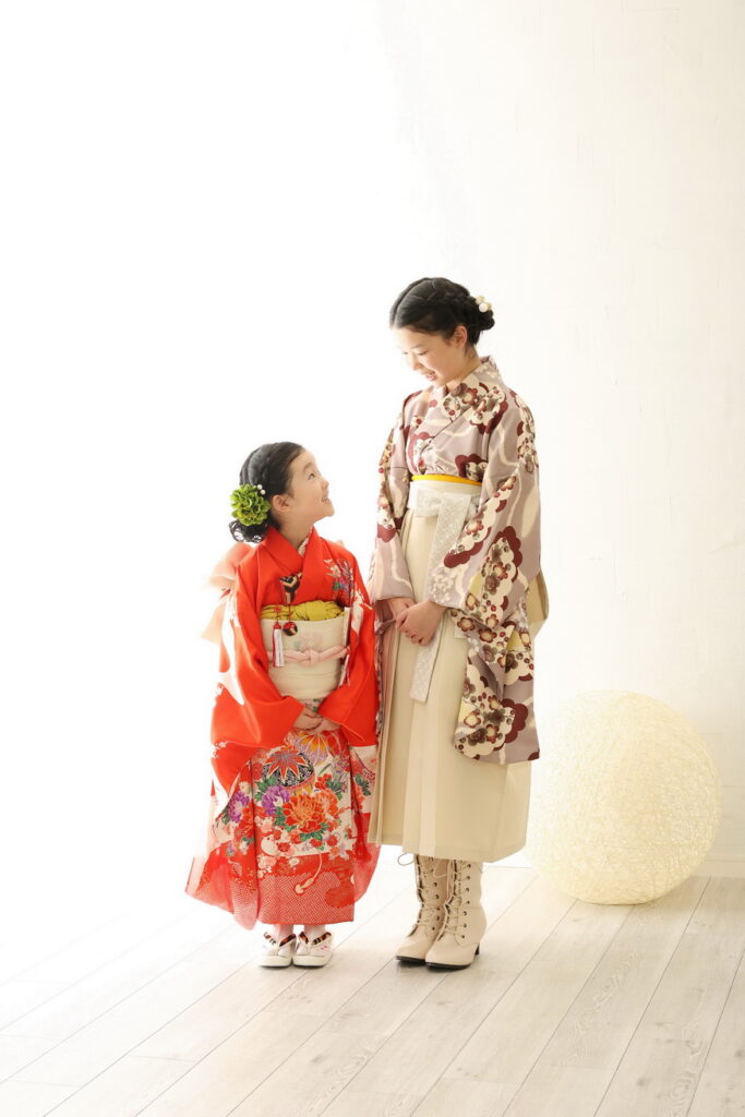 コラム：七五三とハーフ成人式を2人揃ってフォトスタジオでお祝い
